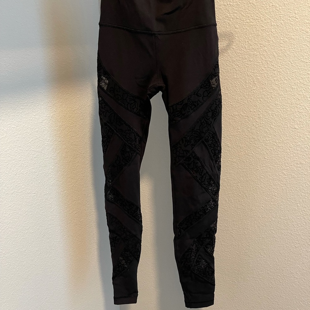 Lululemon lace mesh leggings